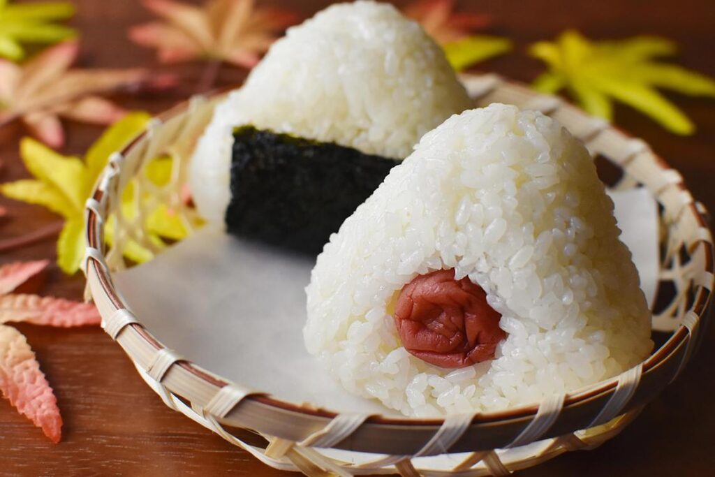 Ministop Halts Rice Ball Sales