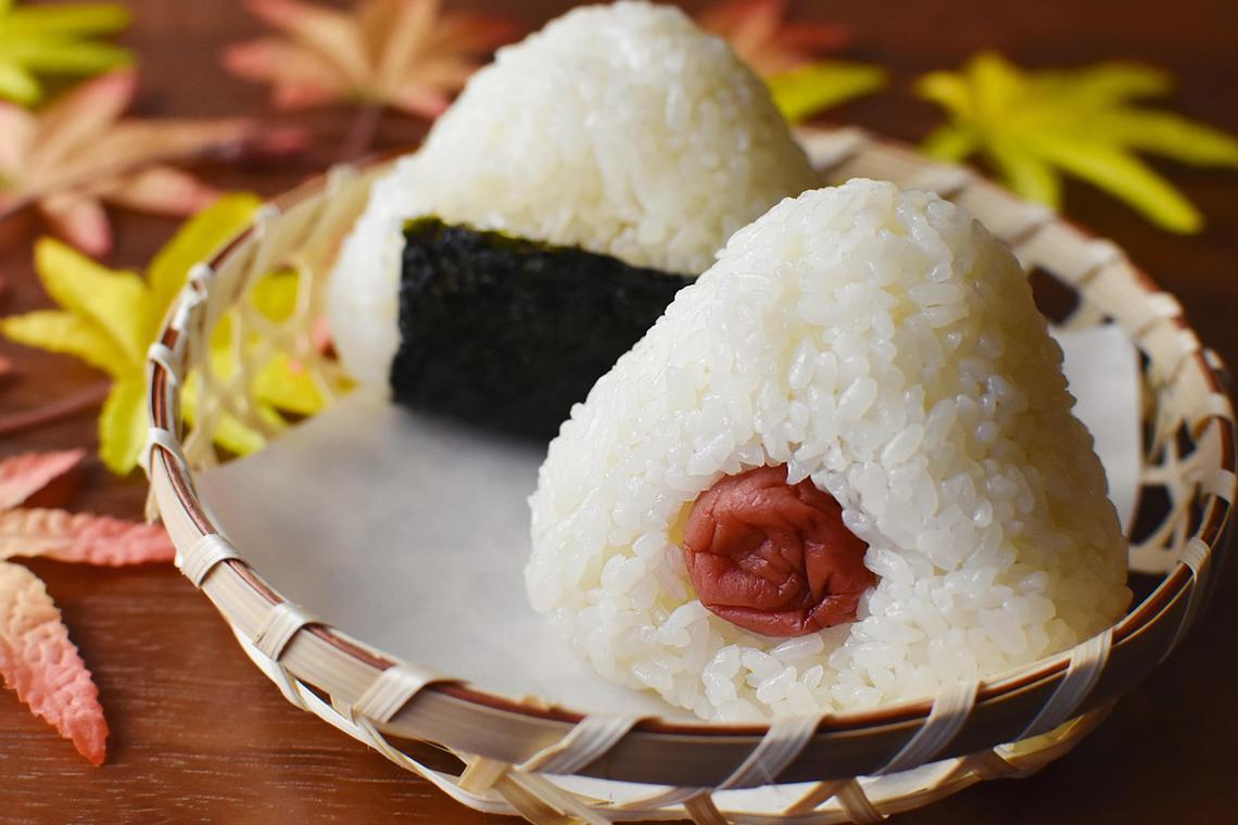 Ministop Halts Rice Ball Sales