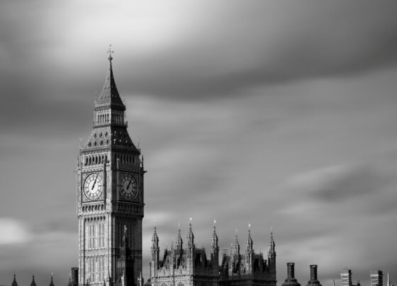 PM under pressure from Labour MPs and ministers to set timetable for exit